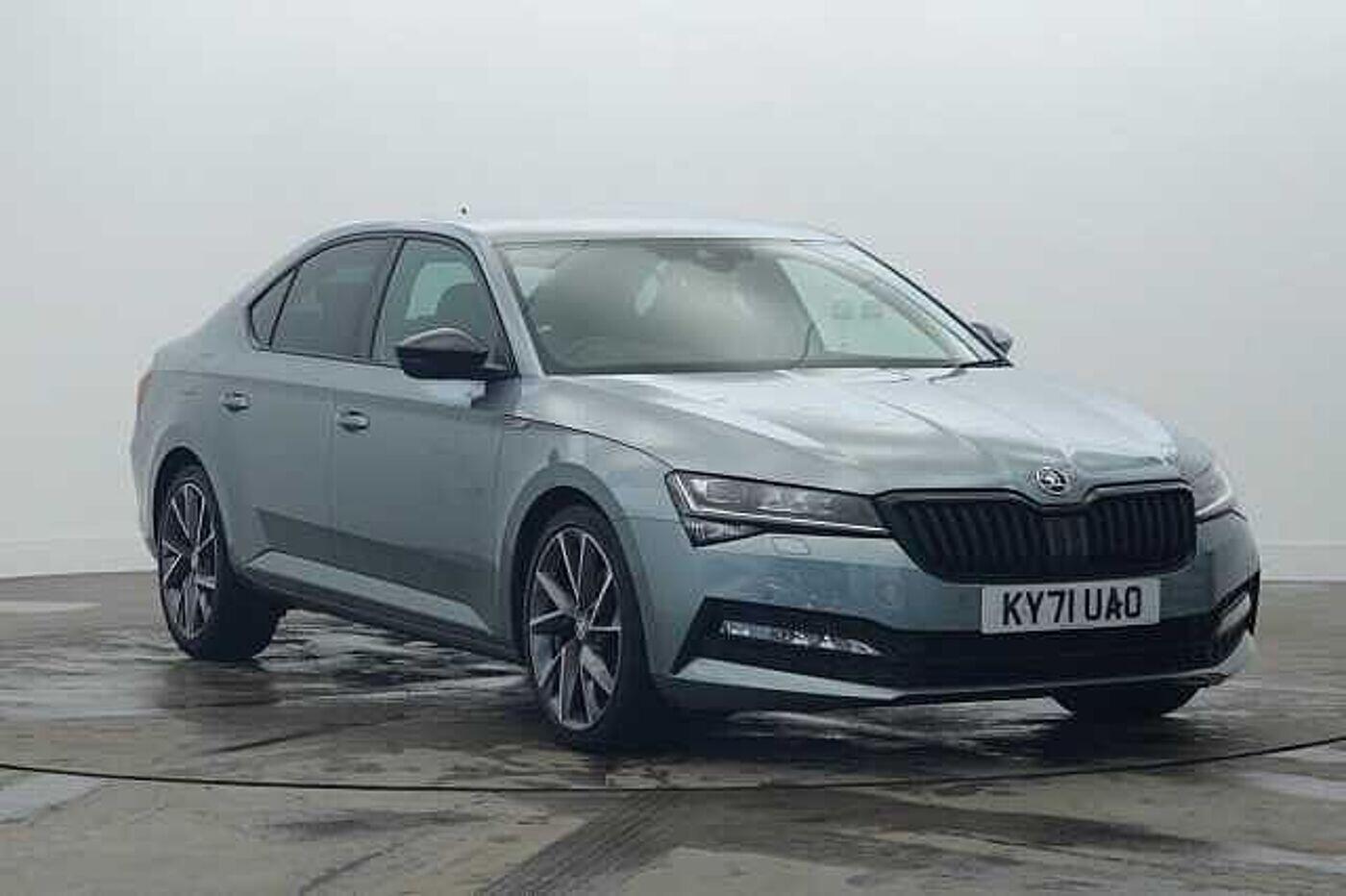 Main listing image - Skoda Superb