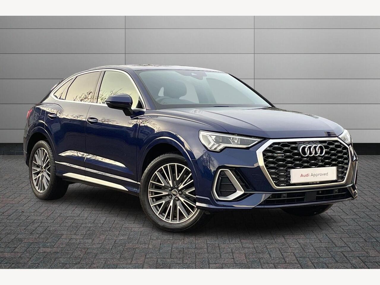Main listing image - Audi Q3