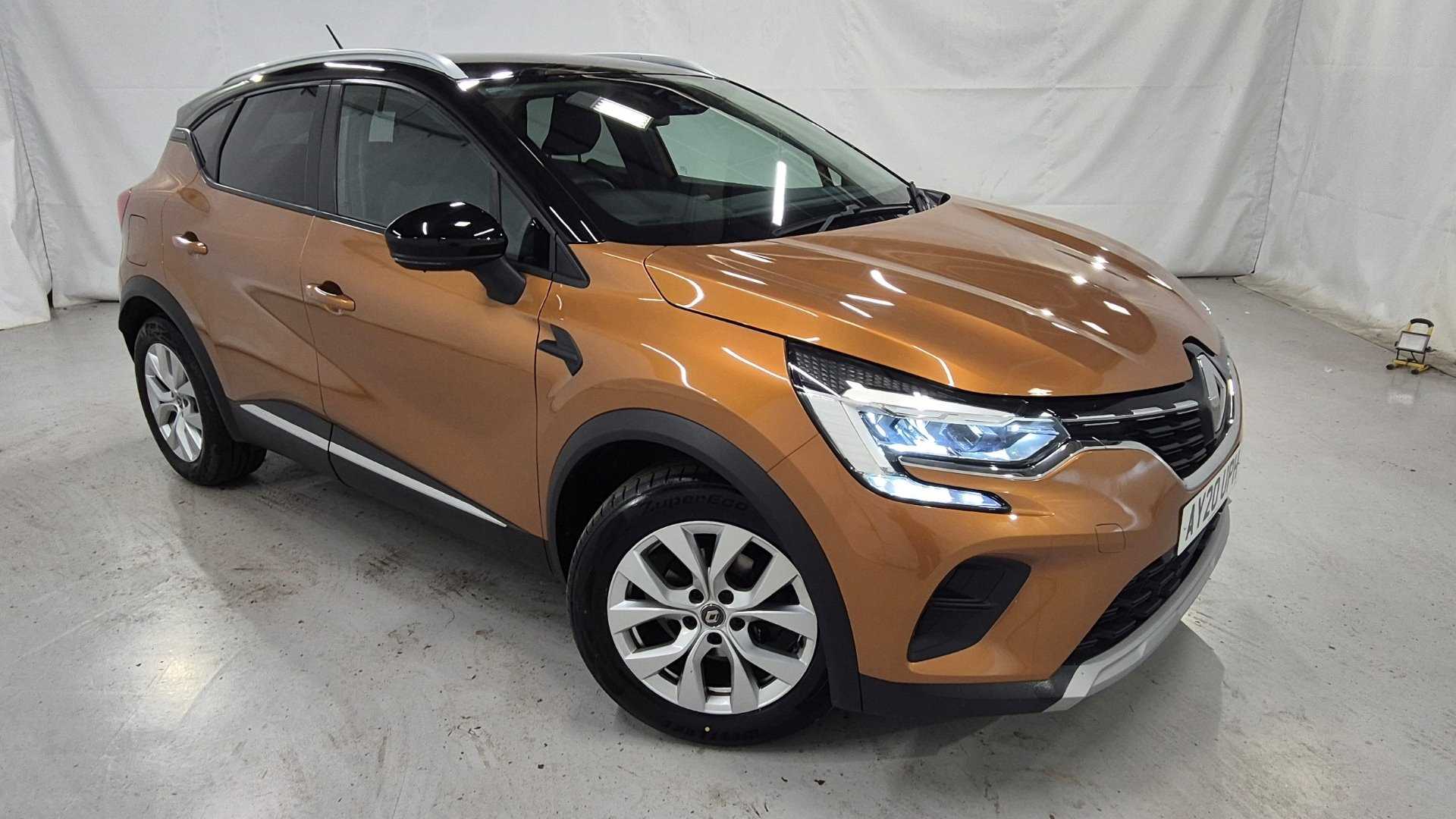 Main listing image - Renault Captur