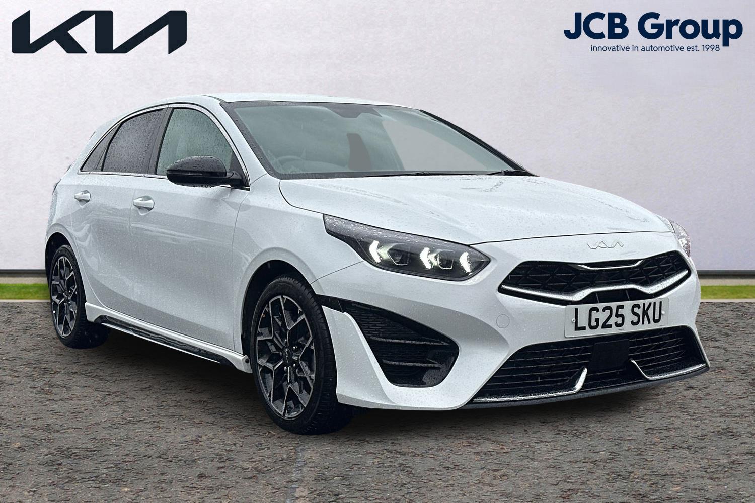 Main listing image - Kia Ceed