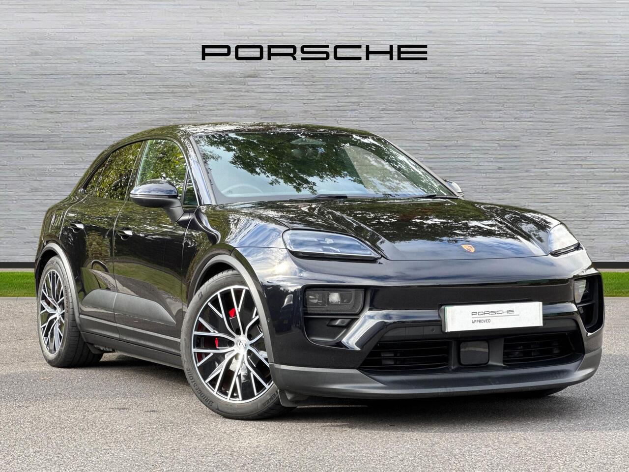 Main listing image - Porsche Macan
