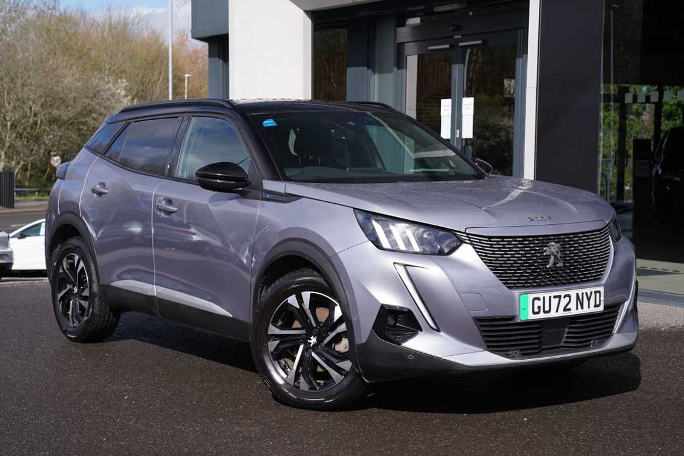 Main listing image - Peugeot e-2008