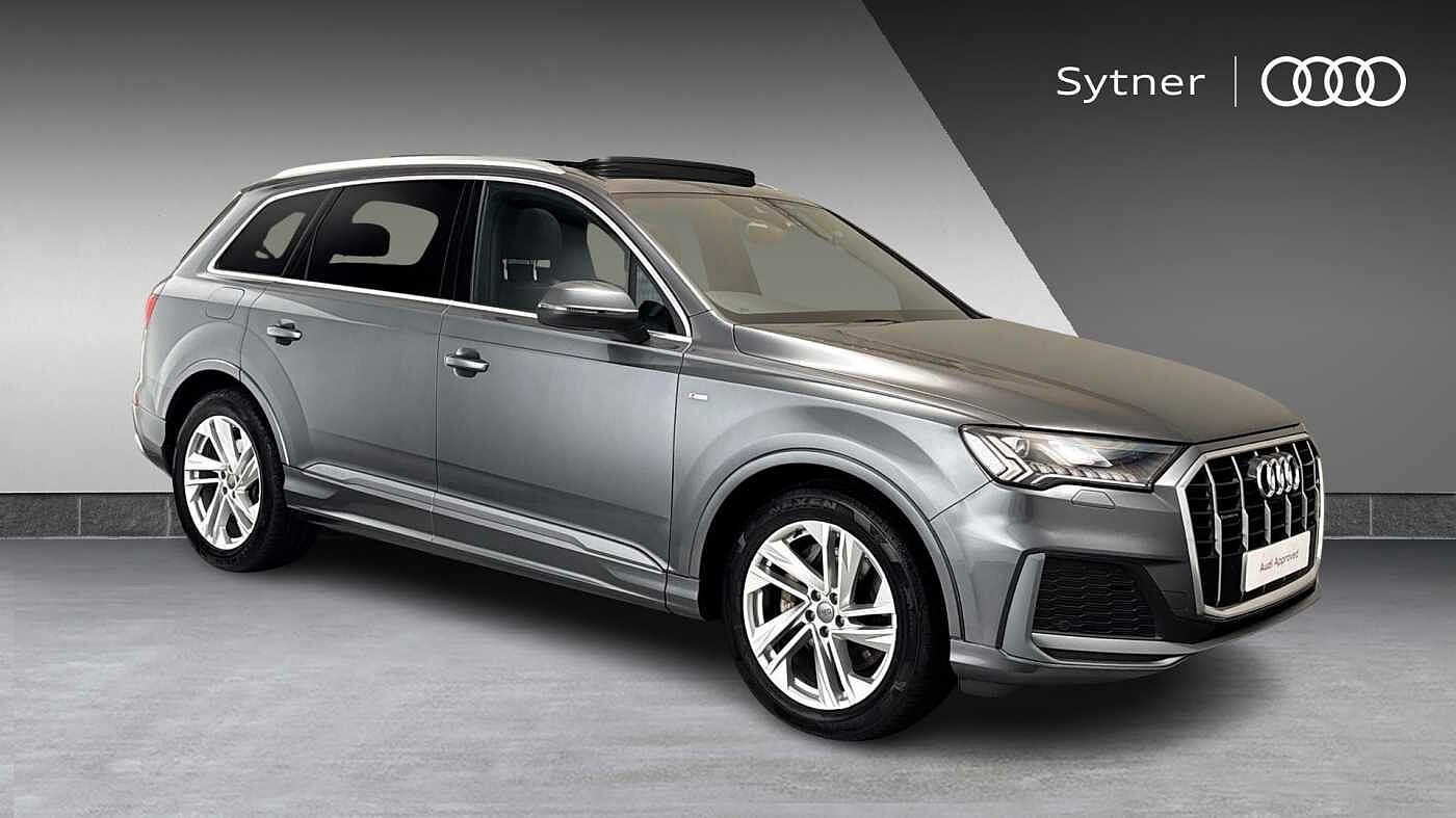 Main listing image - Audi Q7