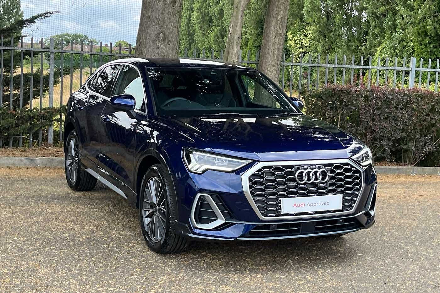 Main listing image - Audi Q3