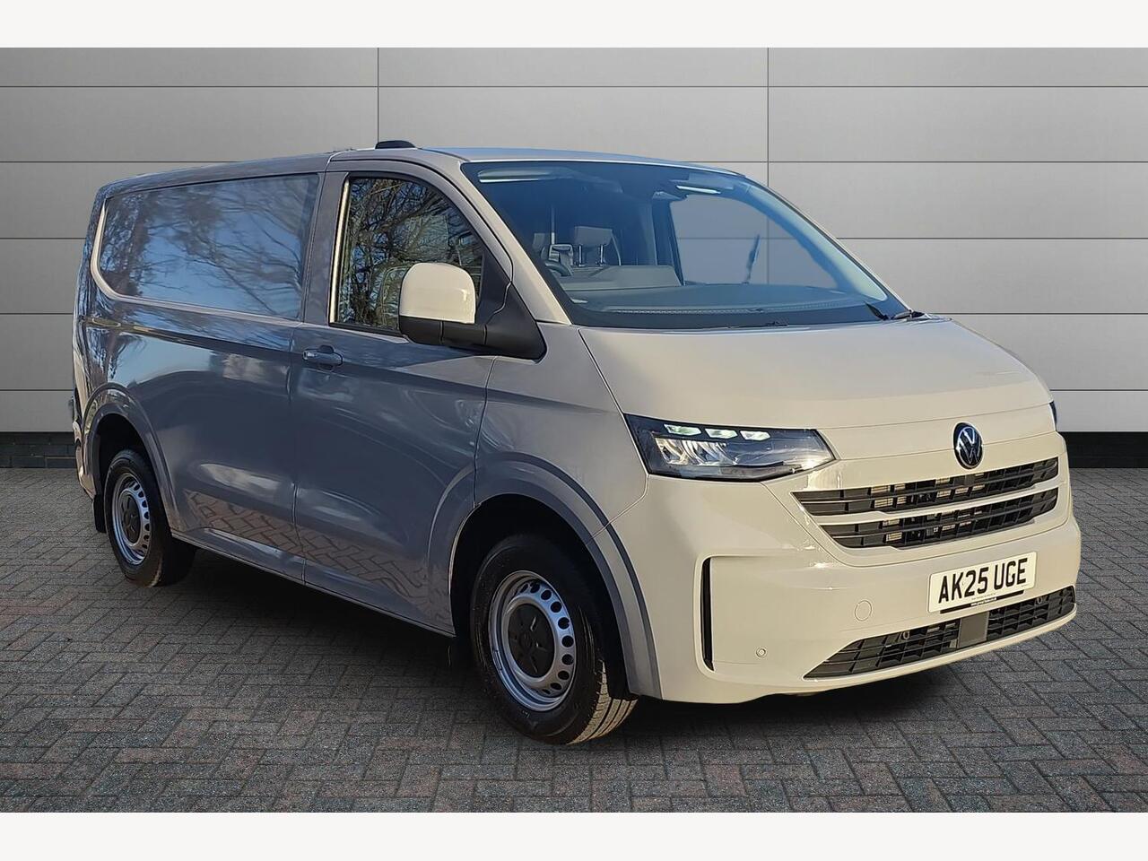 Main listing image - Volkswagen Transporter