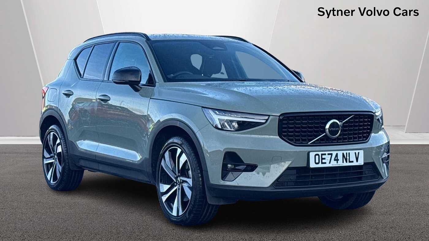 Main listing image - Volvo XC40