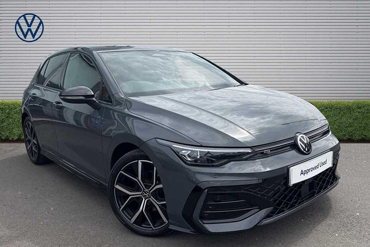 Main listing image - Volkswagen Golf