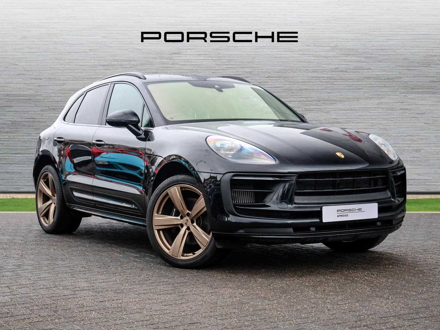 Main listing image - Porsche Macan