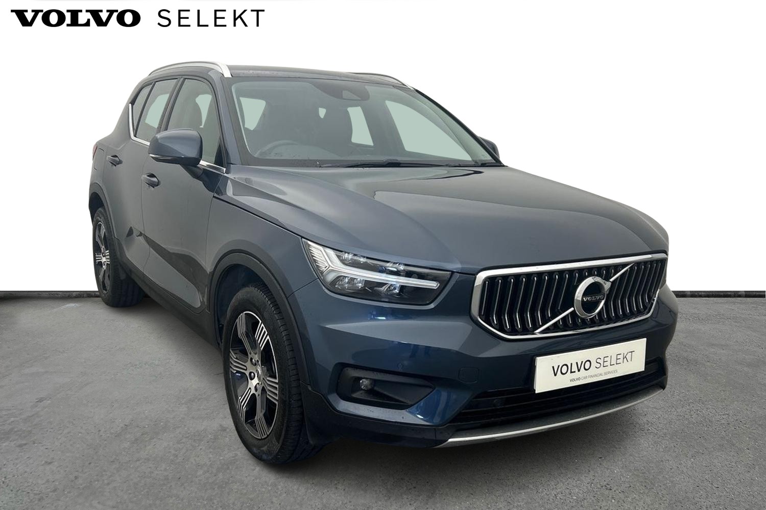 Main listing image - Volvo XC40
