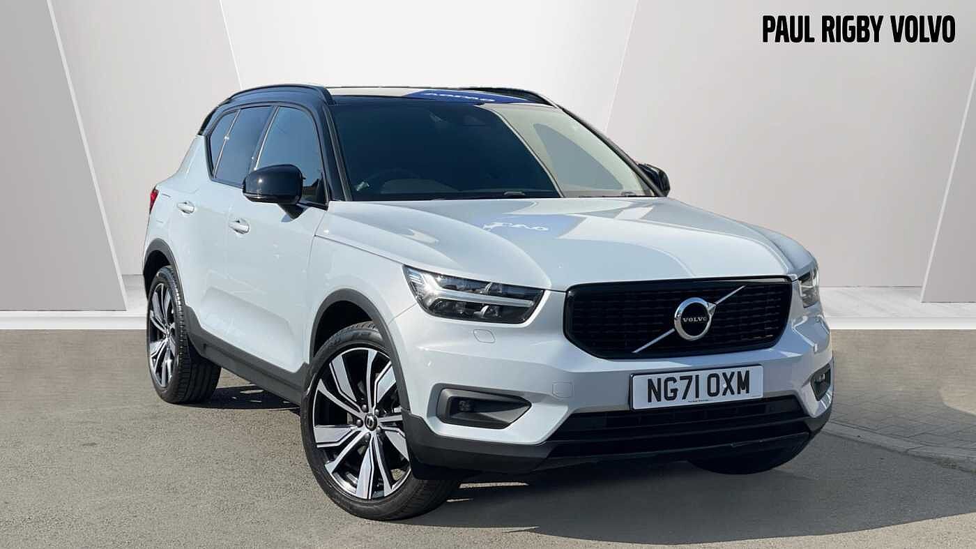 Main listing image - Volvo XC40 Recharge