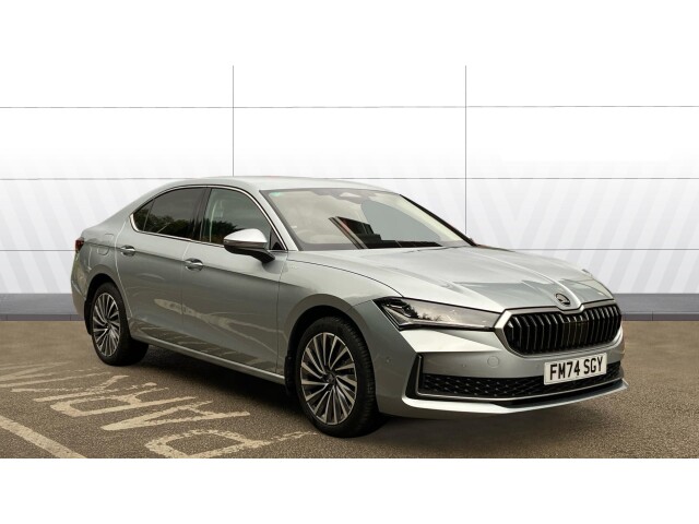 Main listing image - Skoda Superb