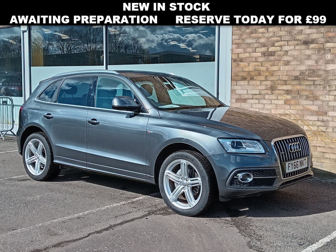 Main listing image - Audi Q5