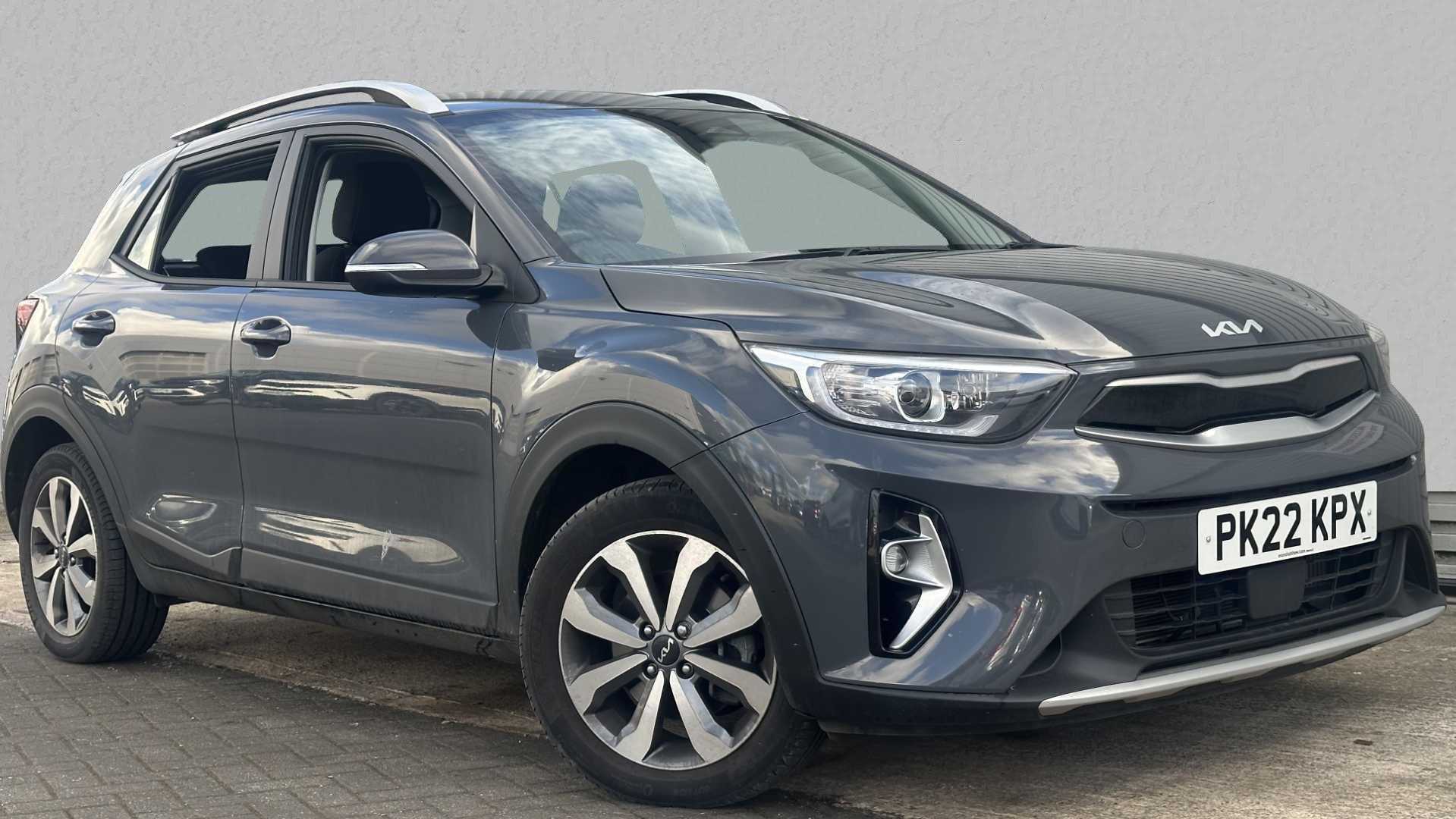 Main listing image - Kia Stonic