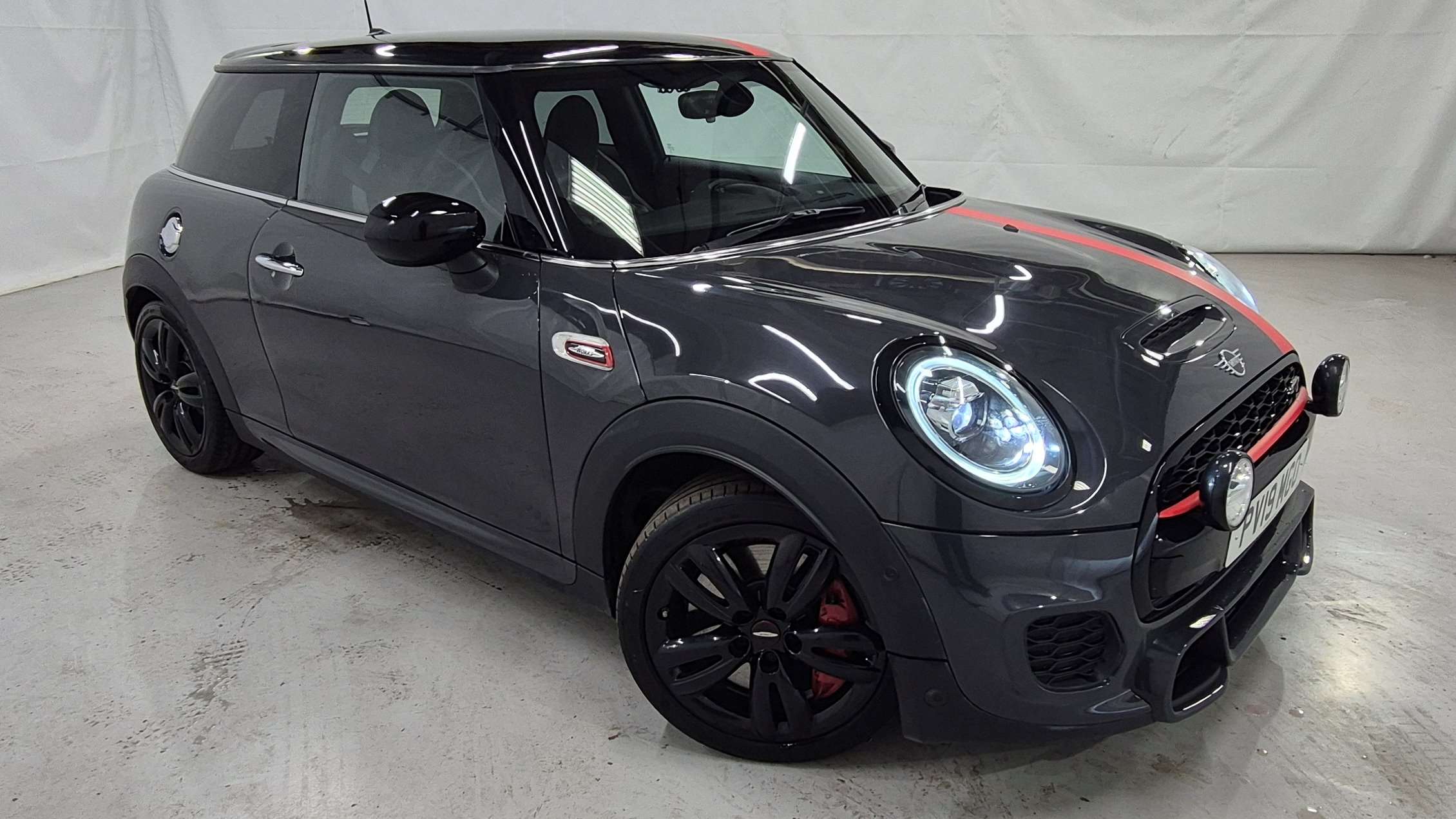 Main listing image - MINI Hatchback