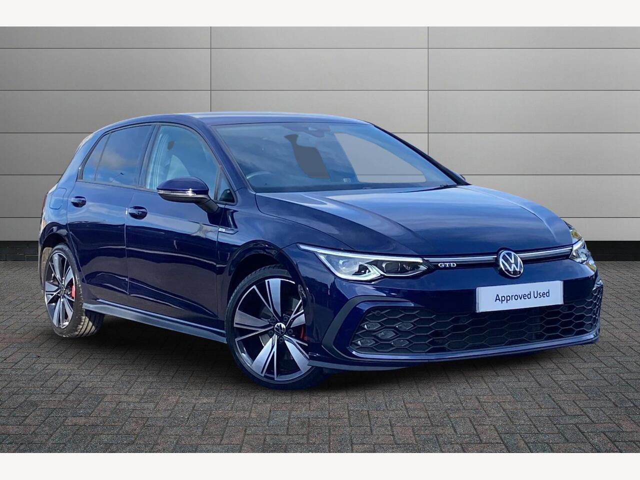 Main listing image - Volkswagen Golf
