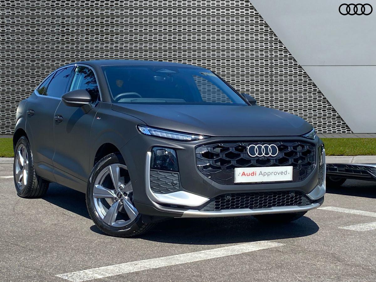 Main listing image - Audi Q3