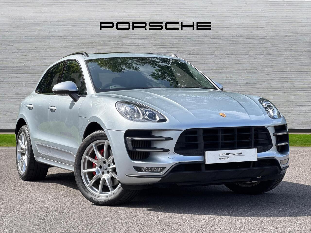 Main listing image - Porsche Macan