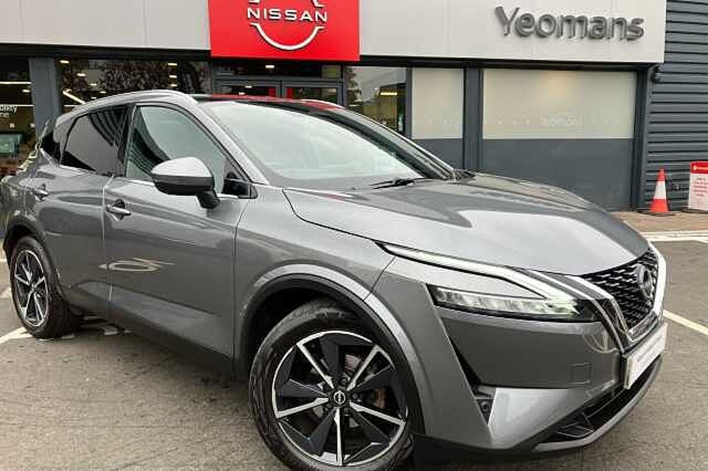 Main listing image - Nissan Qashqai