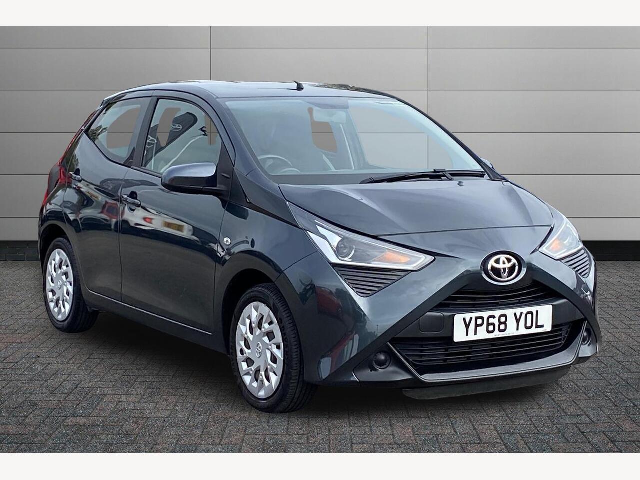 Main listing image - Toyota Aygo