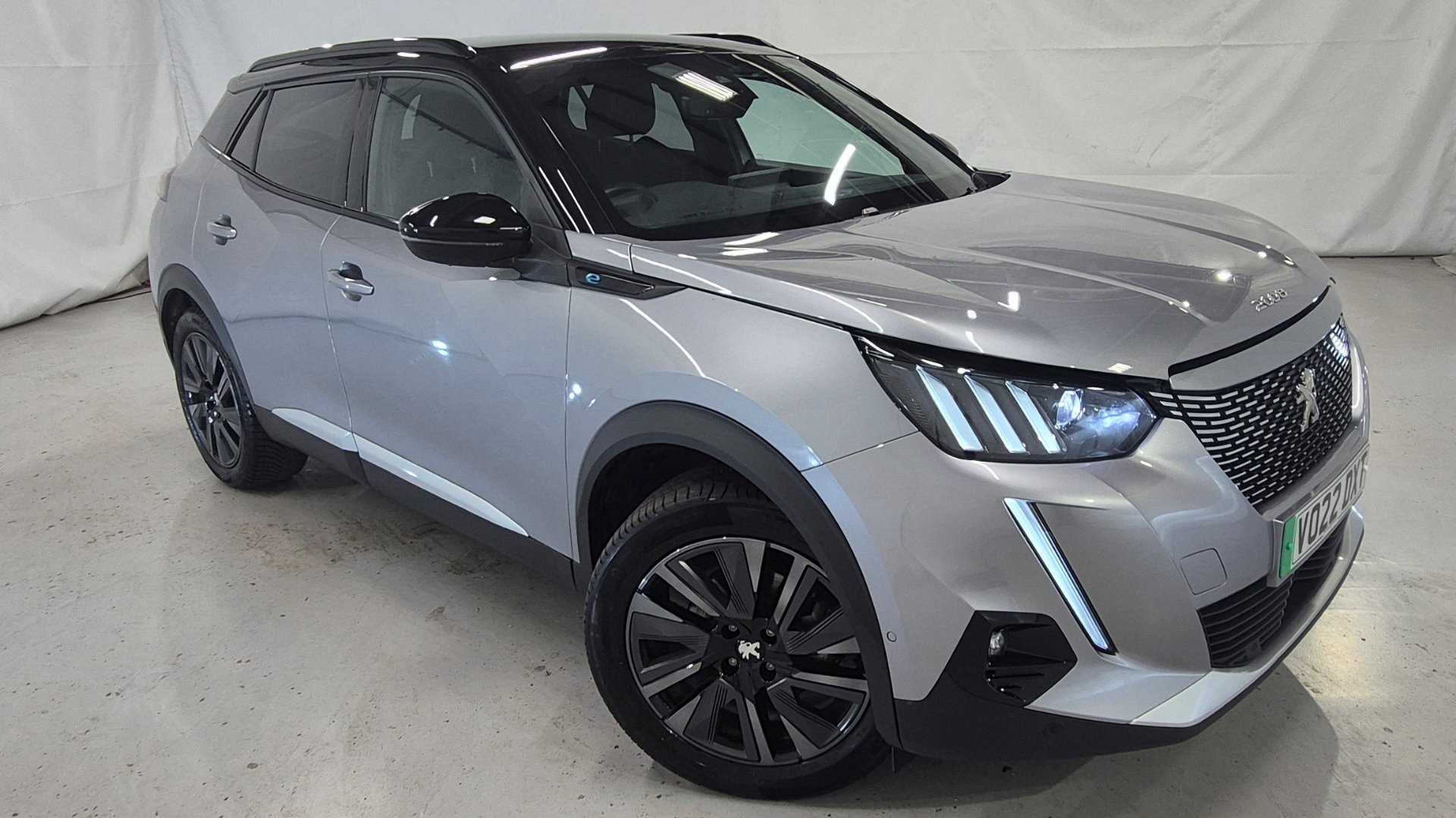 Main listing image - Peugeot e-2008