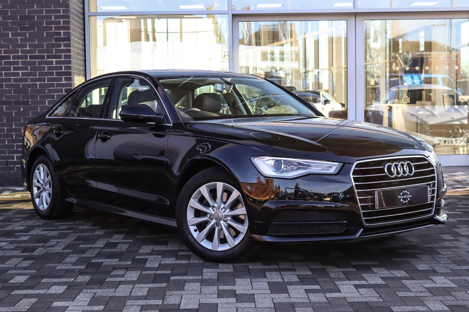 Main listing image - Audi A6