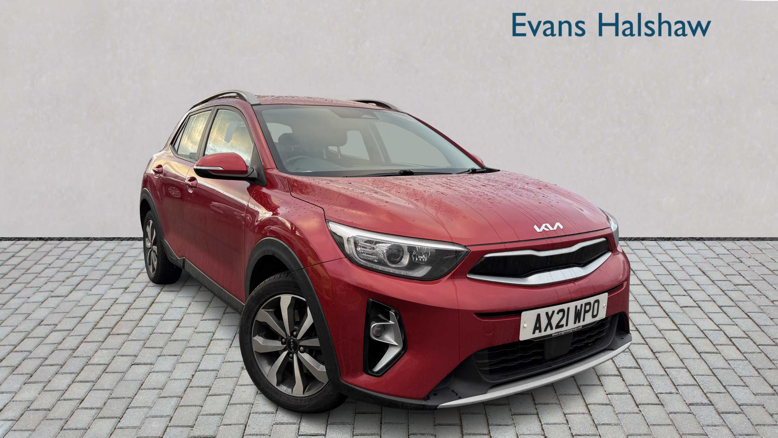 Main listing image - Kia Stonic