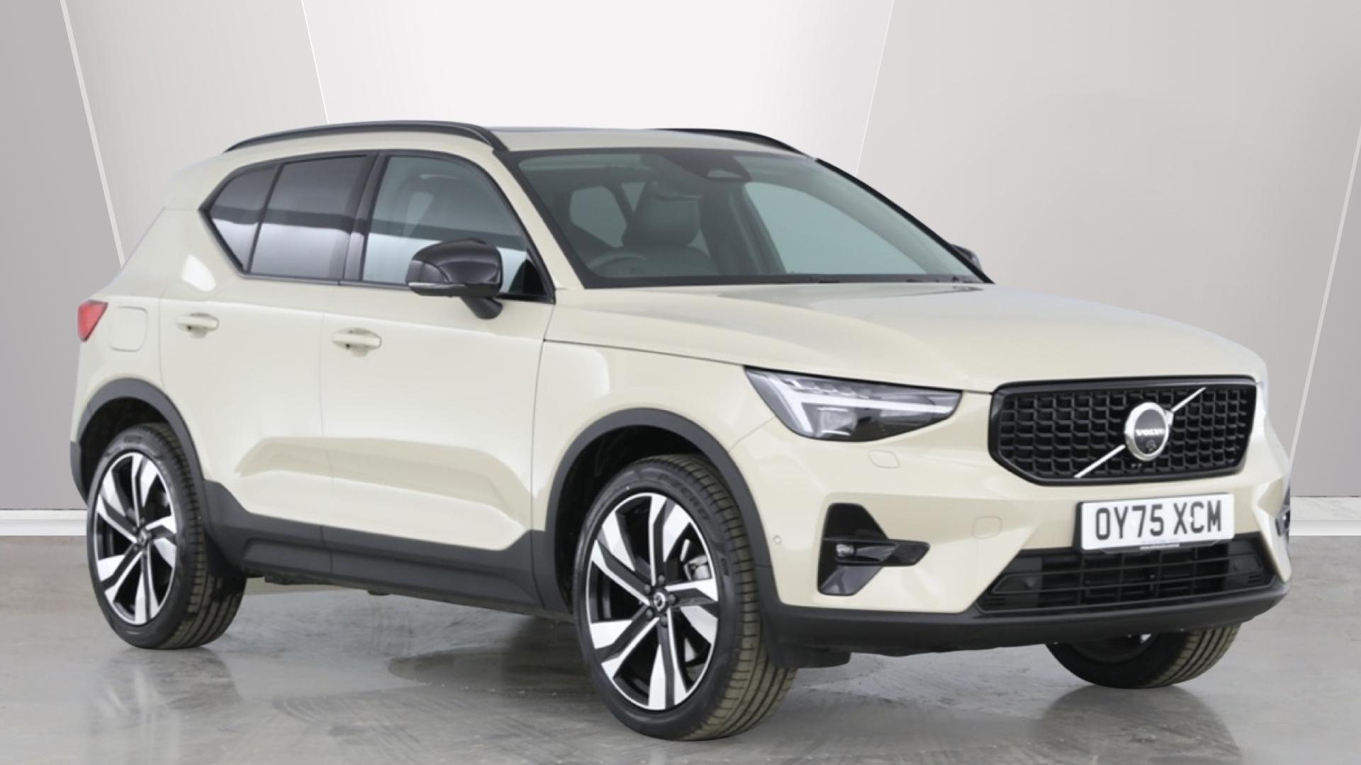 Main listing image - Volvo XC40