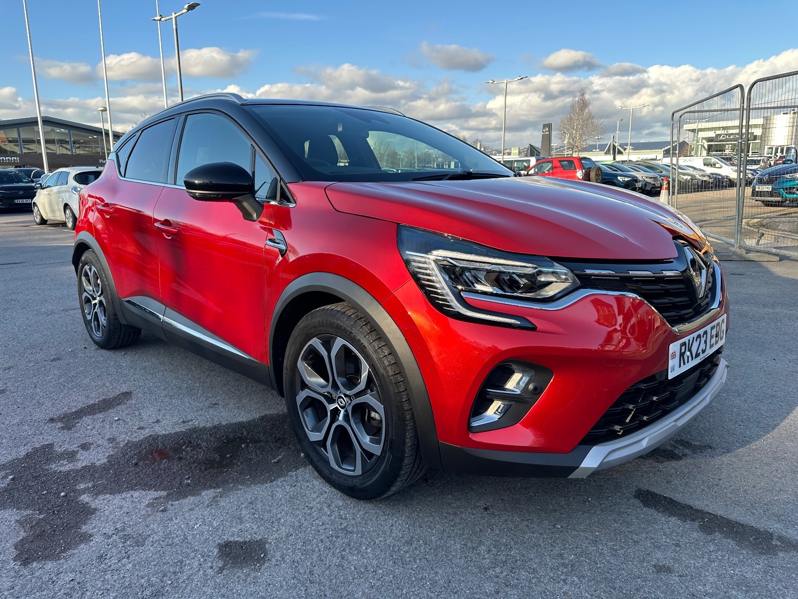 Main listing image - Renault Captur