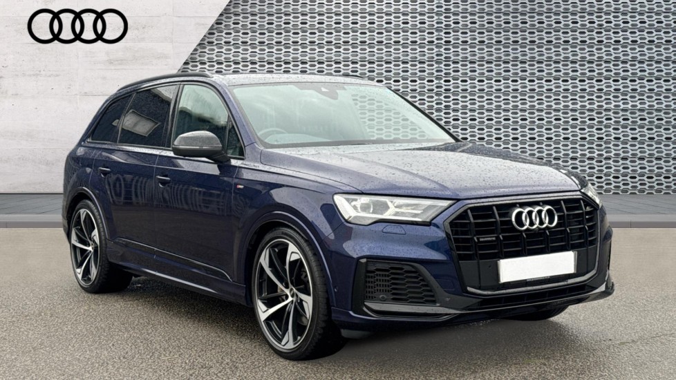 Main listing image - Audi Q7