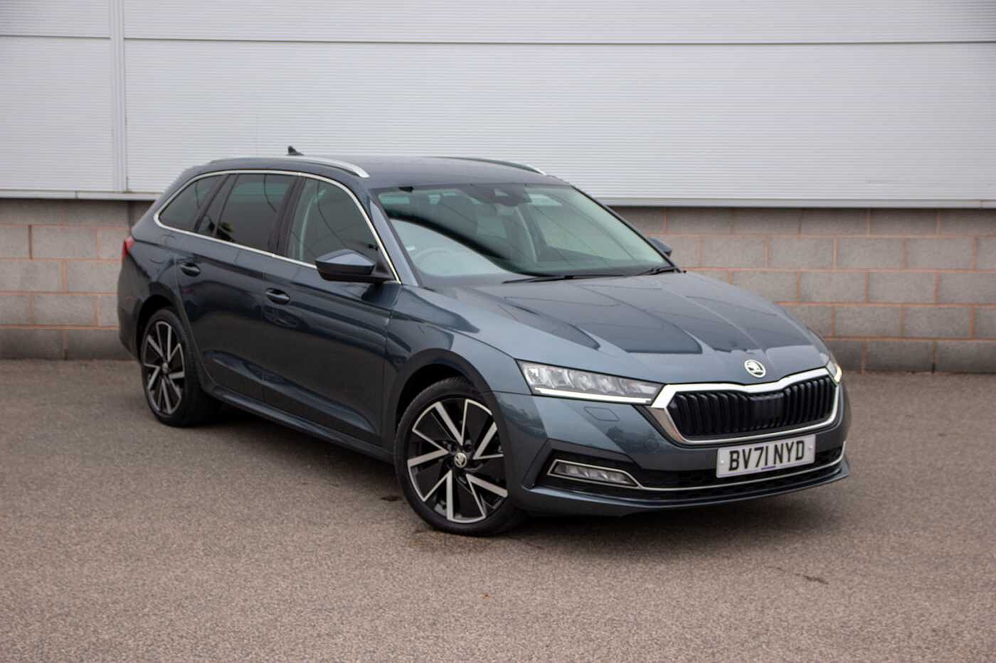 Main listing image - Skoda Octavia Estate