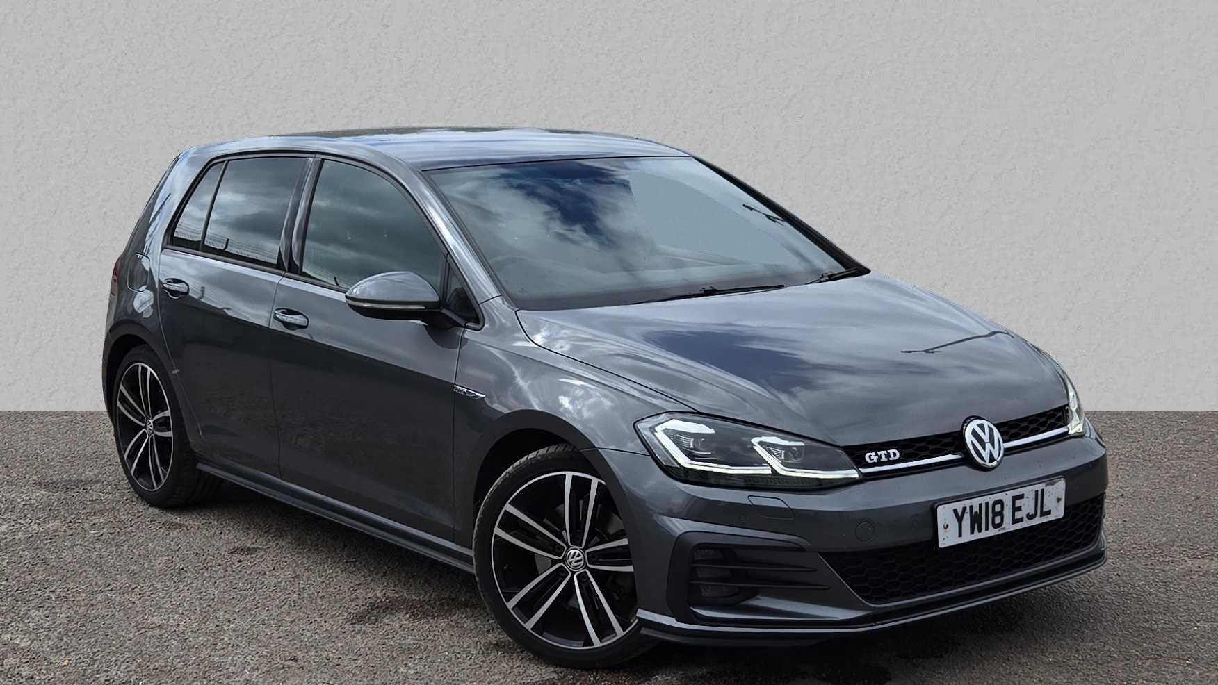 Main listing image - Volkswagen Golf
