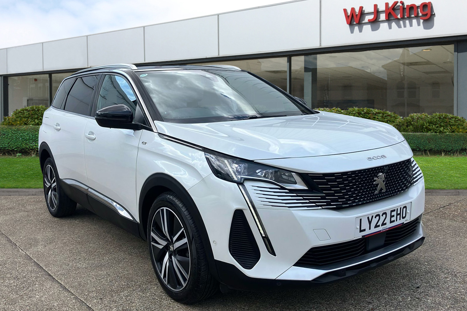 Main listing image - Peugeot 3008