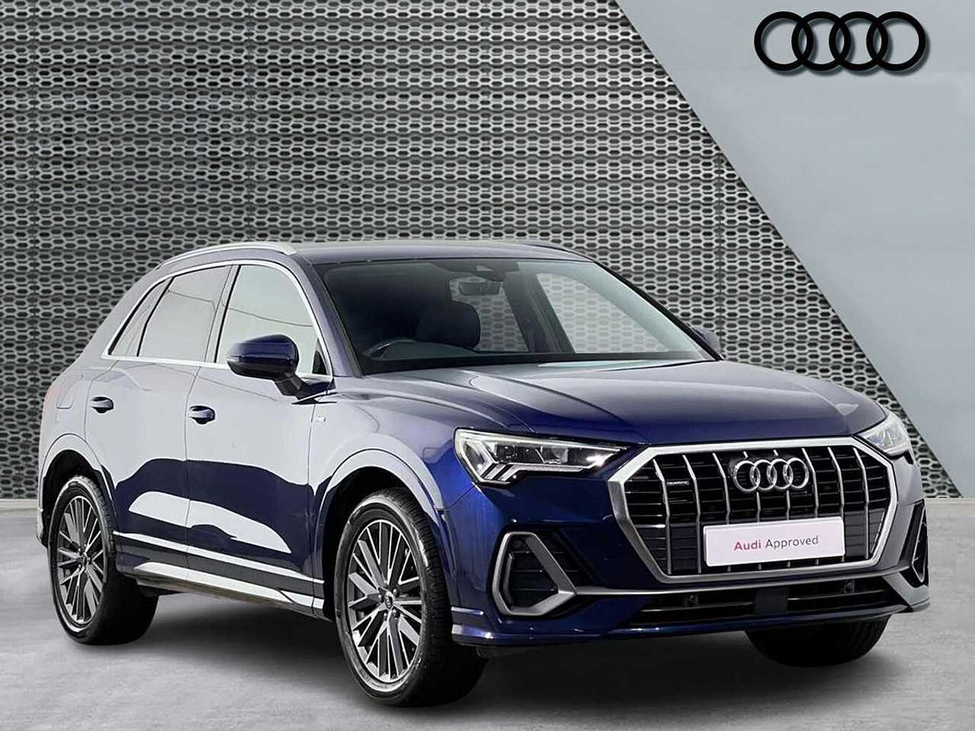 Main listing image - Audi Q3