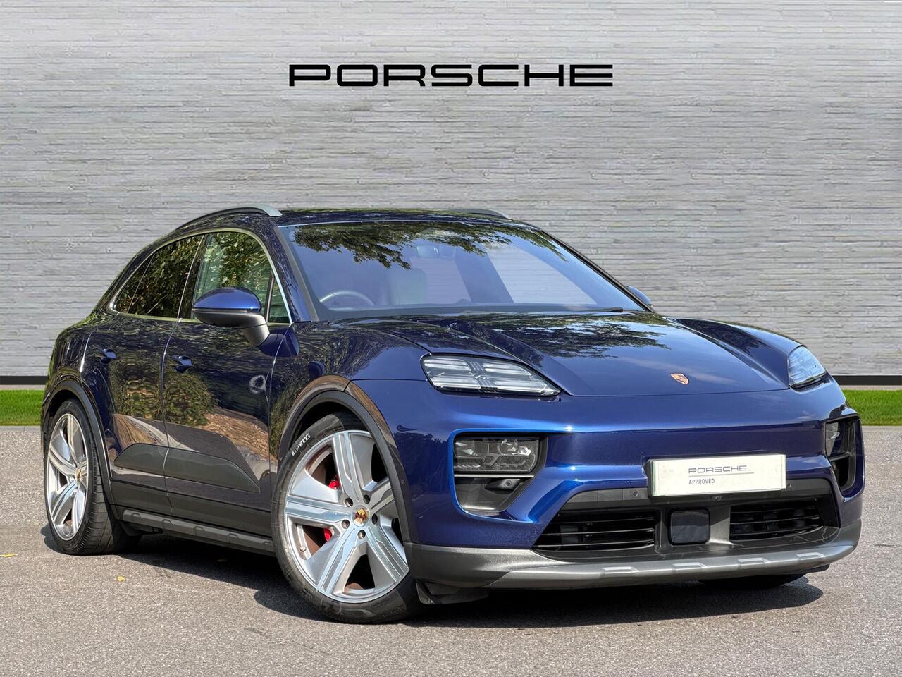 Main listing image - Porsche Macan
