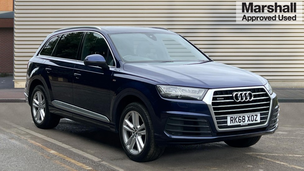 Main listing image - Audi Q7