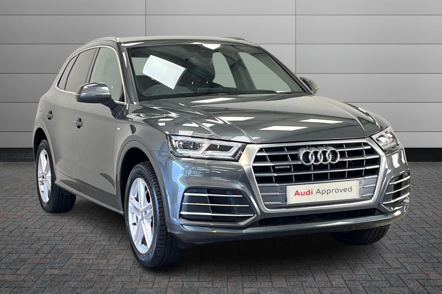 Main listing image - Audi Q5