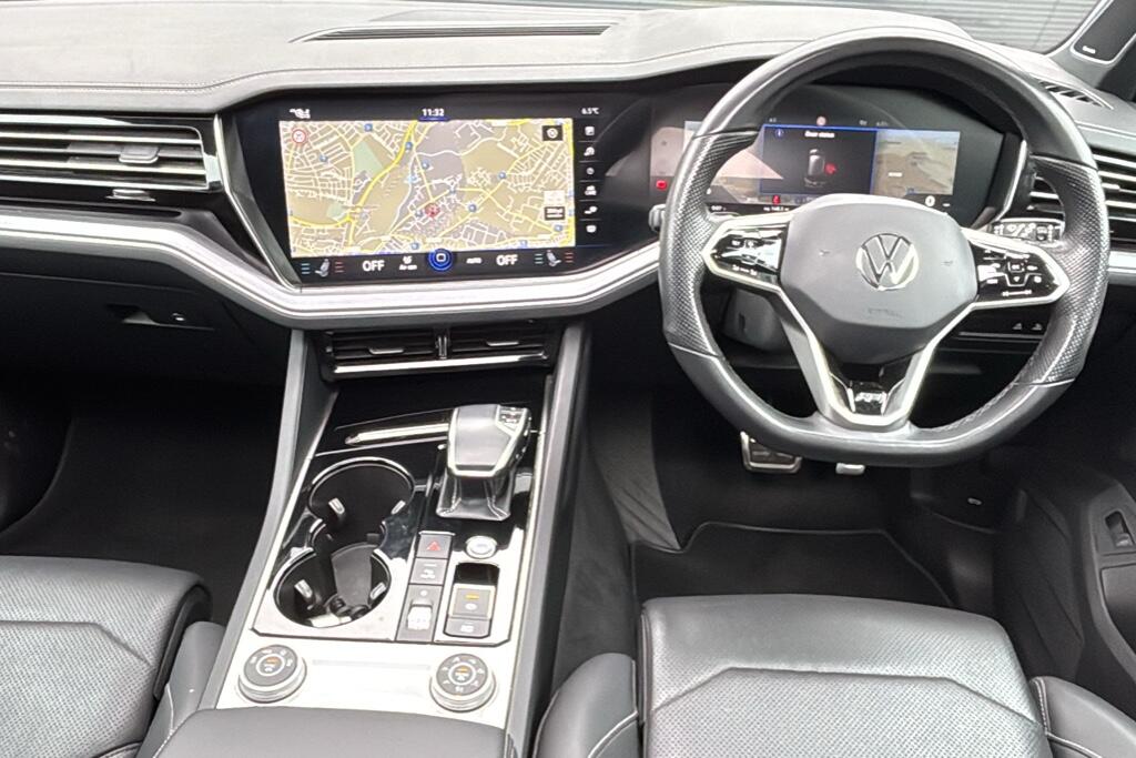 Main listing image - Volkswagen Touareg