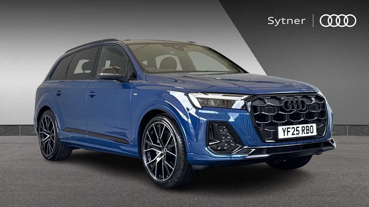 Main listing image - Audi Q7