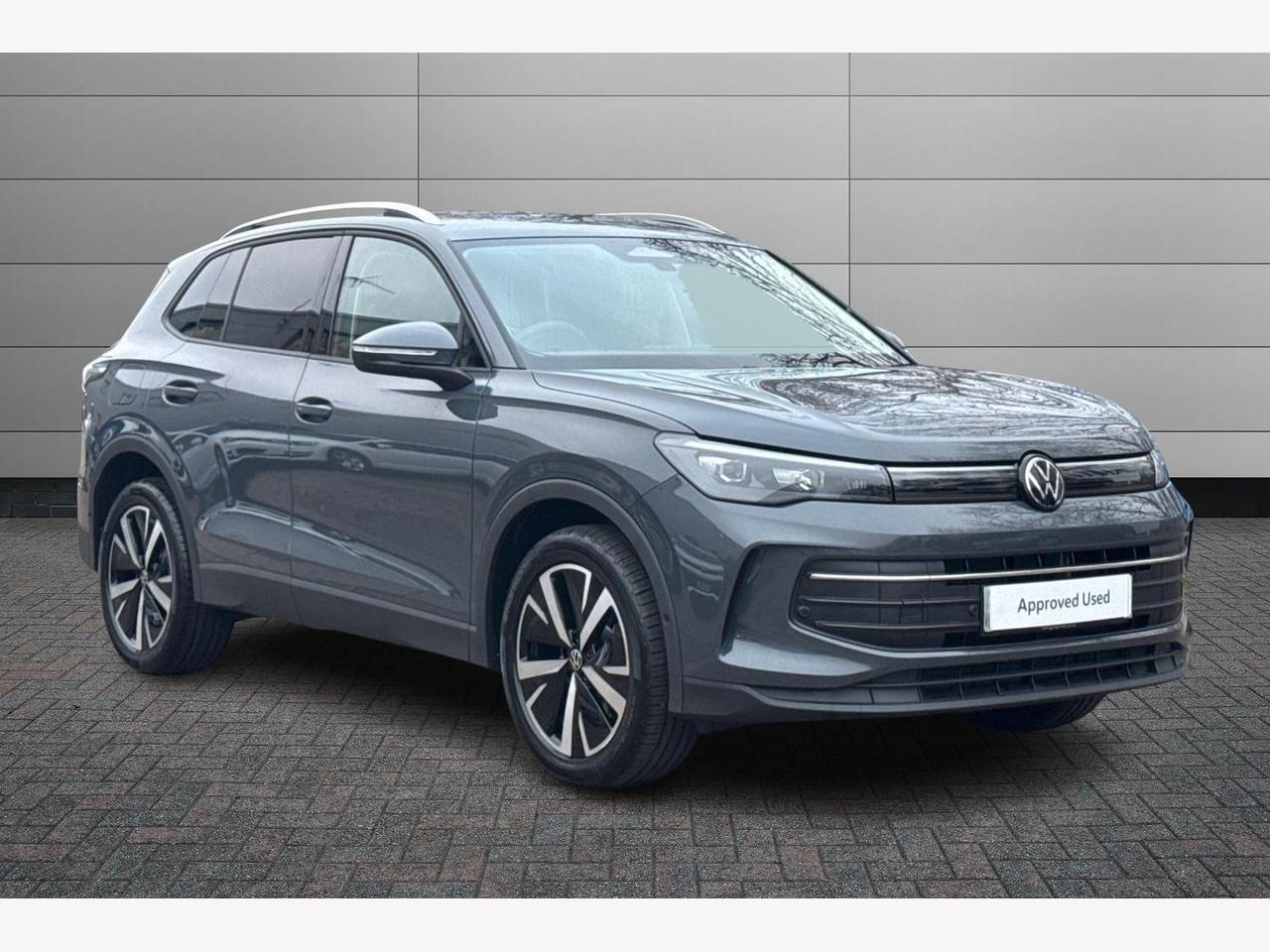 Main listing image - Volkswagen Tiguan