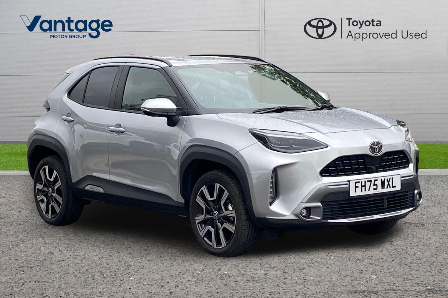 Main listing image - Toyota Yaris Cross