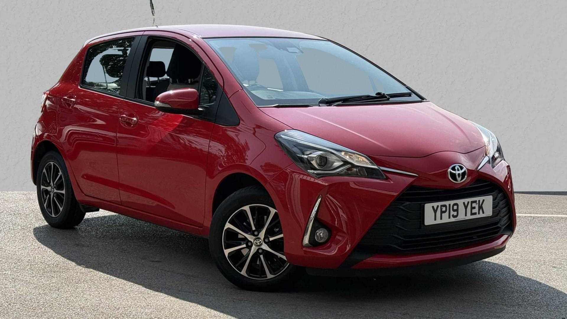 Main listing image - Toyota Yaris