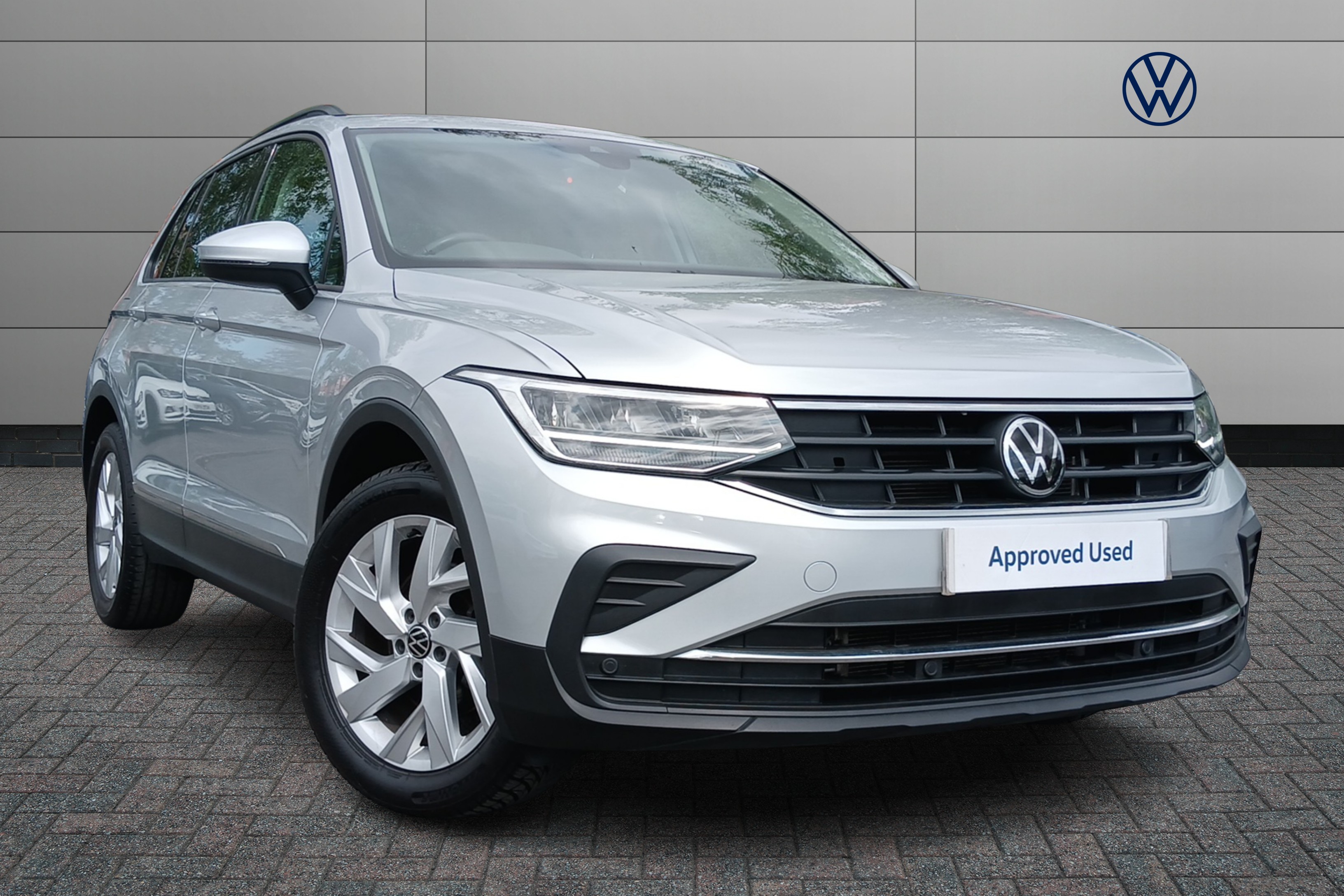 Main listing image - Volkswagen Tiguan