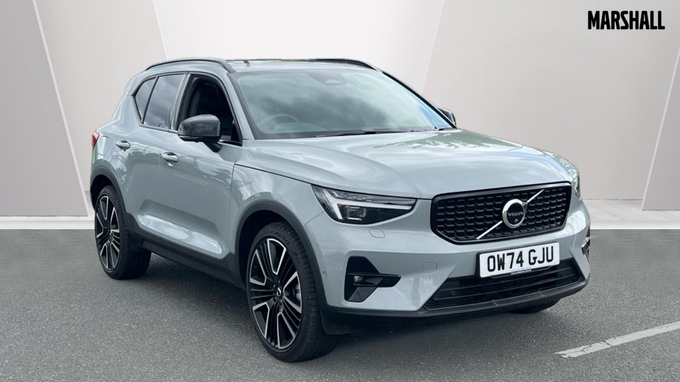 Main listing image - Volvo XC40