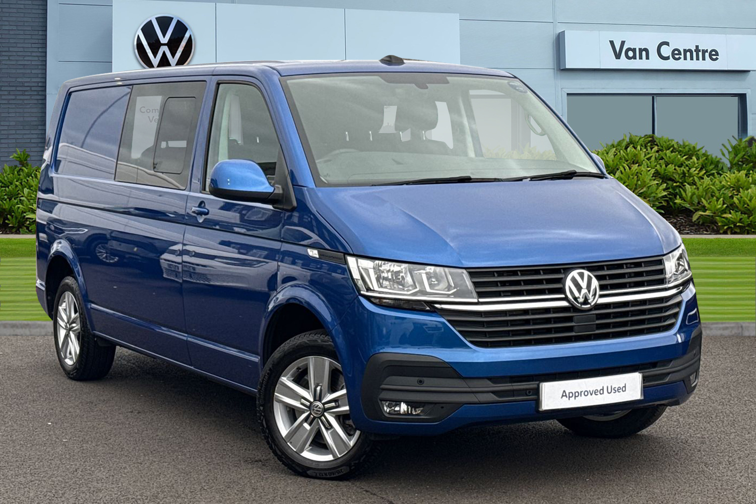 Main listing image - Volkswagen Transporter
