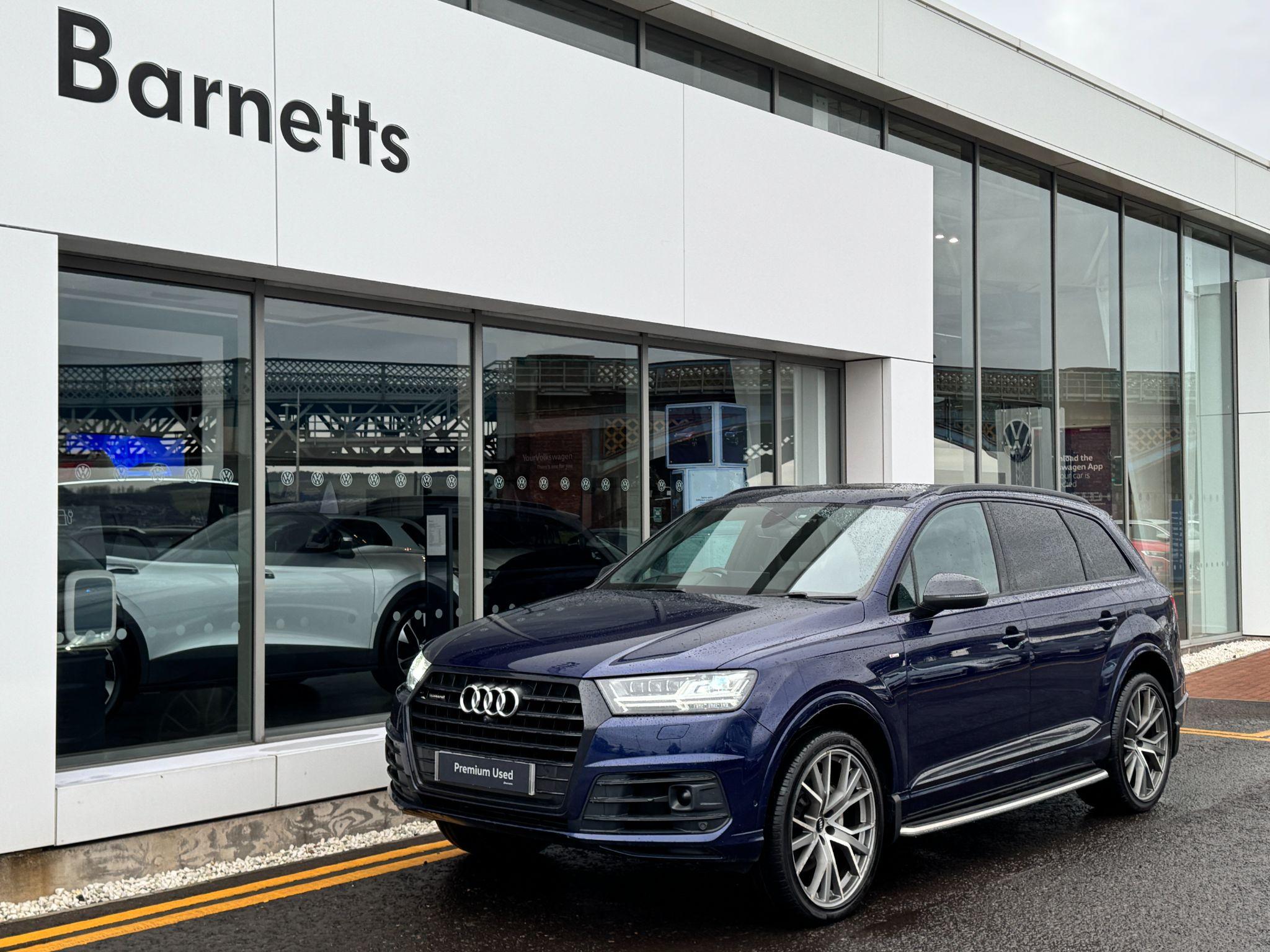 Main listing image - Audi Q7