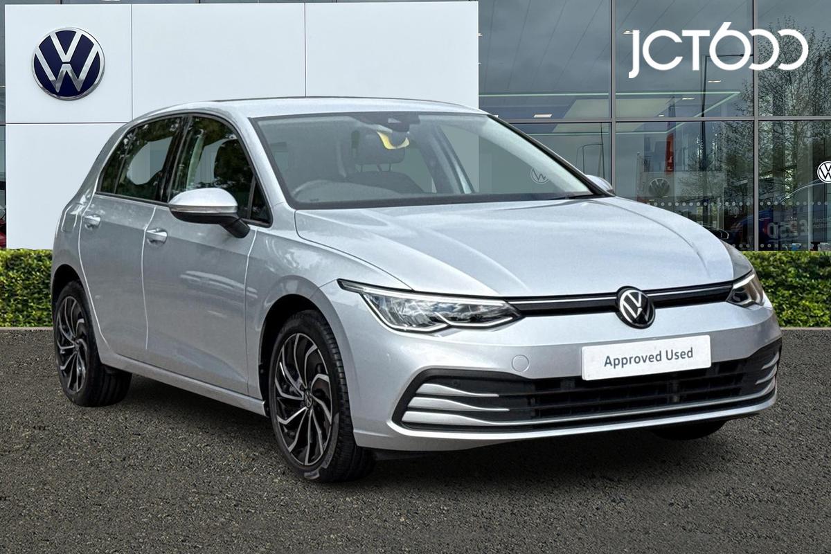 Main listing image - Volkswagen Golf