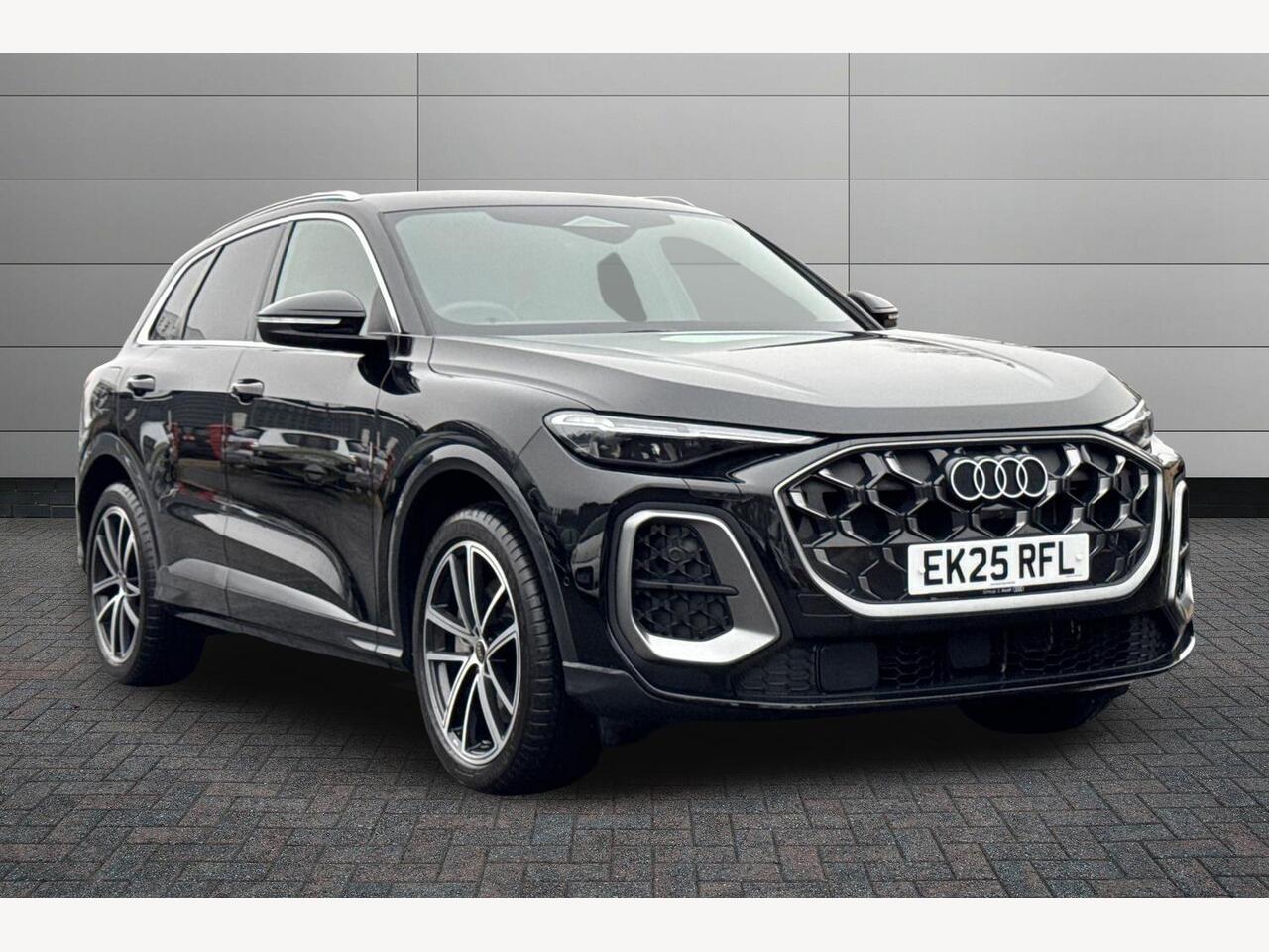 Main listing image - Audi Q5