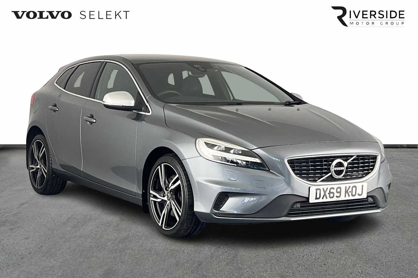 Main listing image - Volvo V40