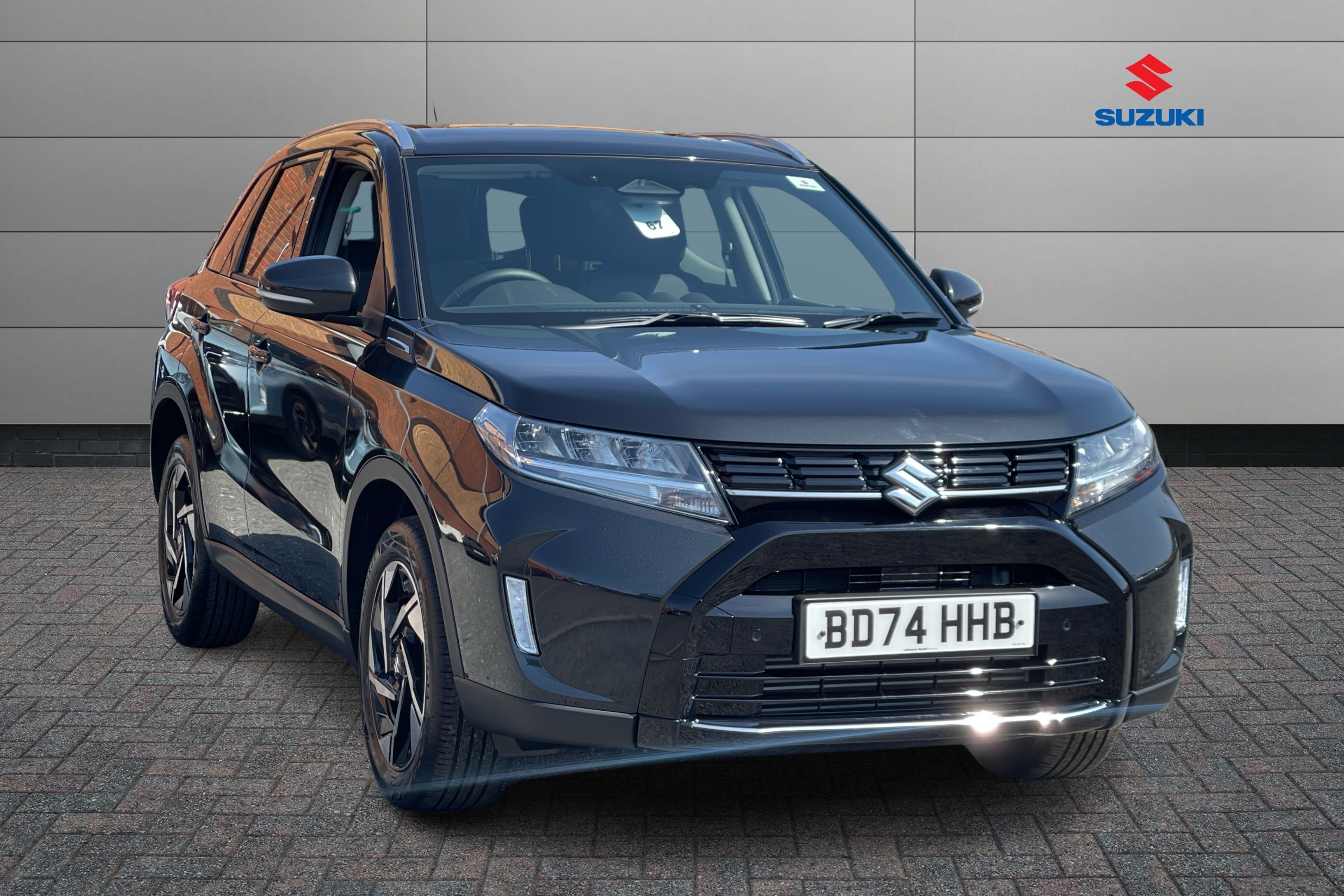 Main listing image - Suzuki Vitara