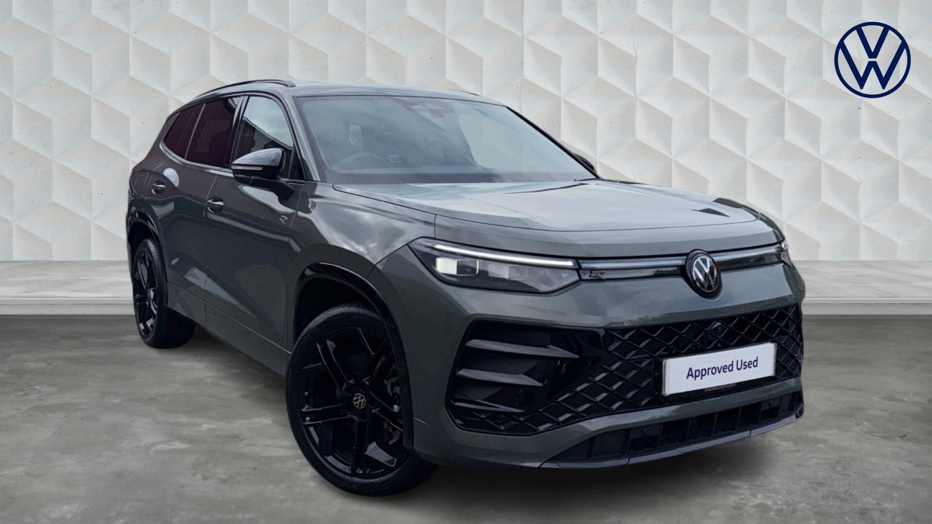 Main listing image - Volkswagen Tayron